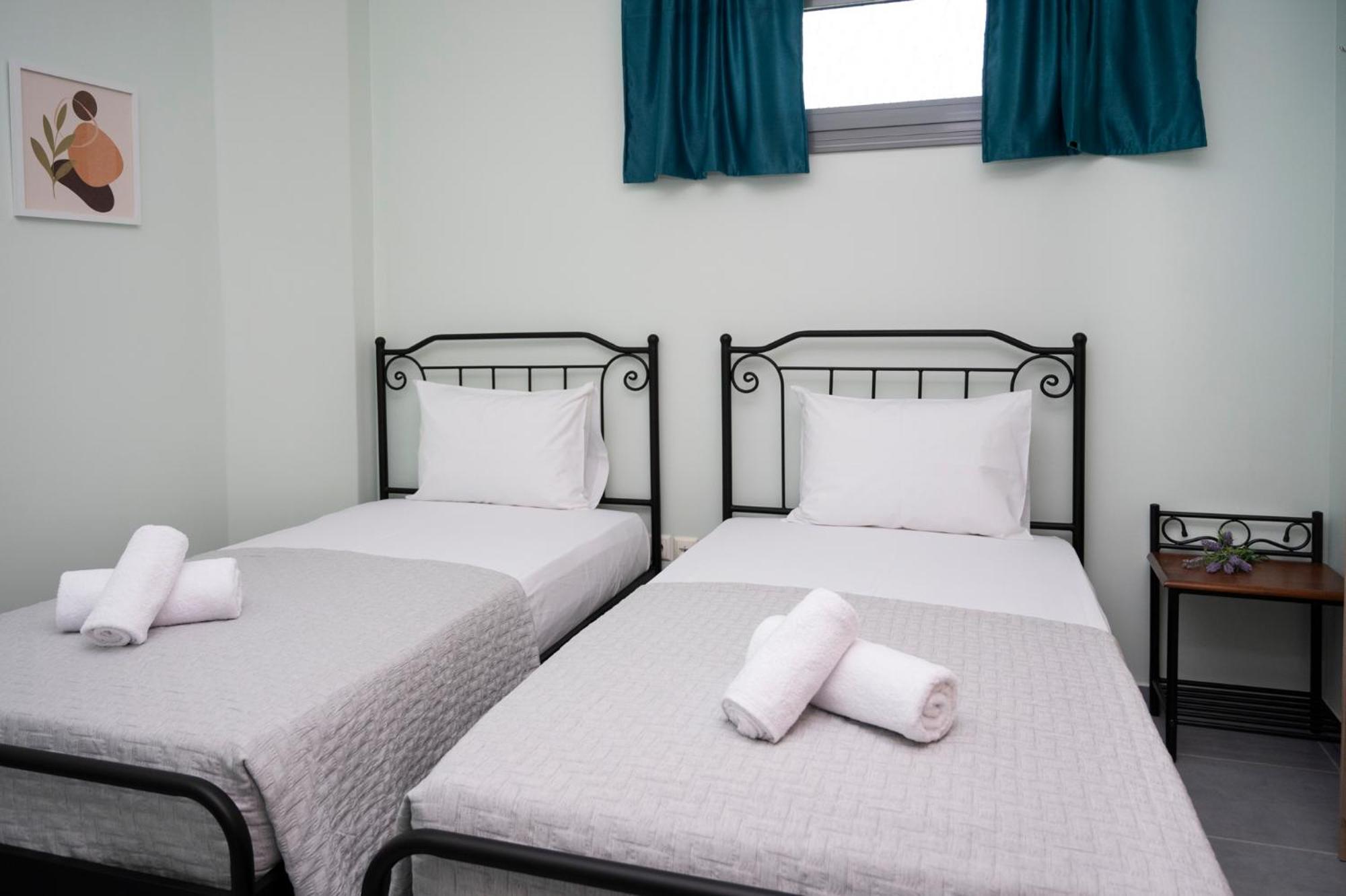Oceanis Apartments Artémida Eksteriør bilde