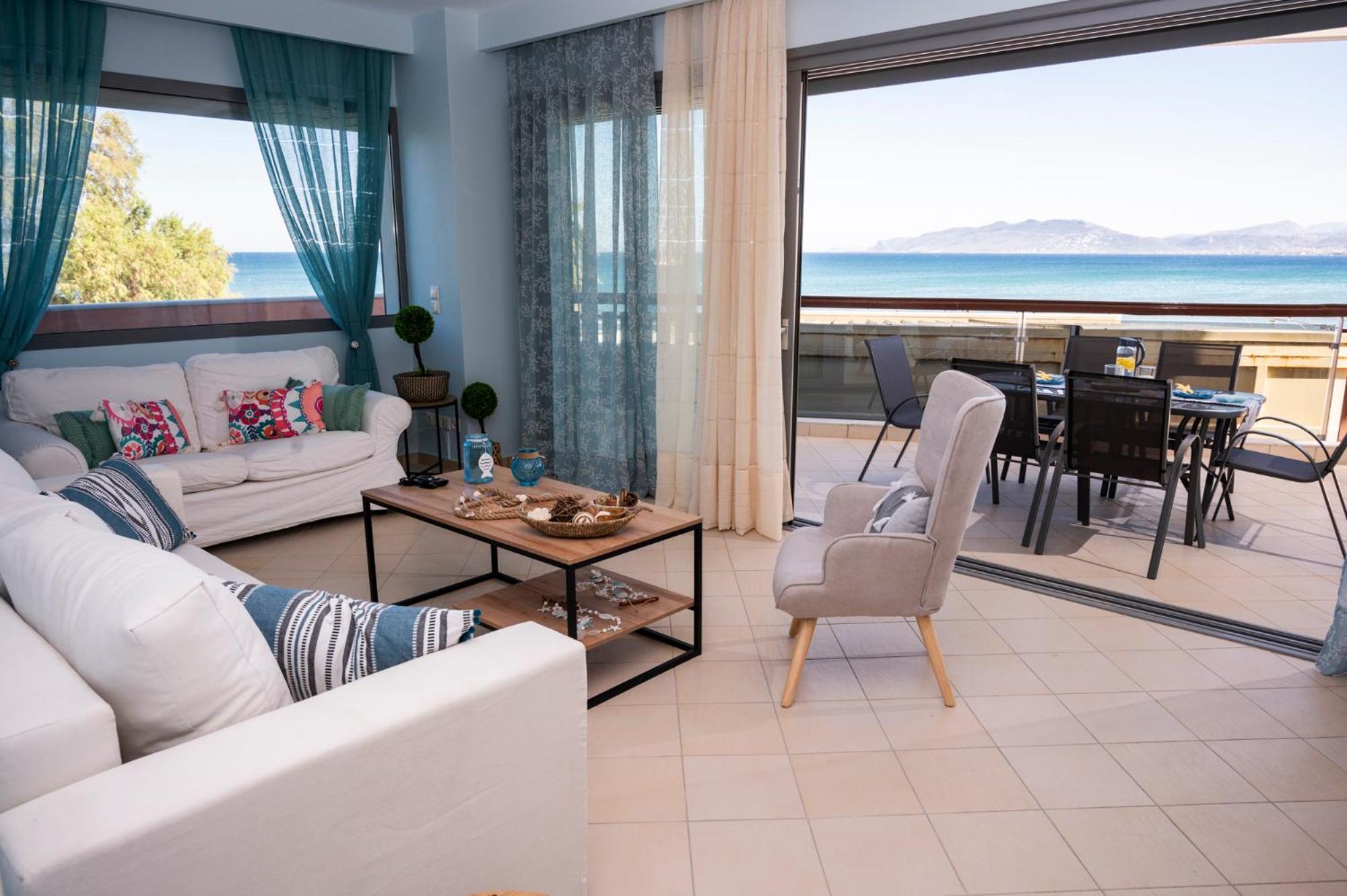 Oceanis Apartments Artémida Eksteriør bilde