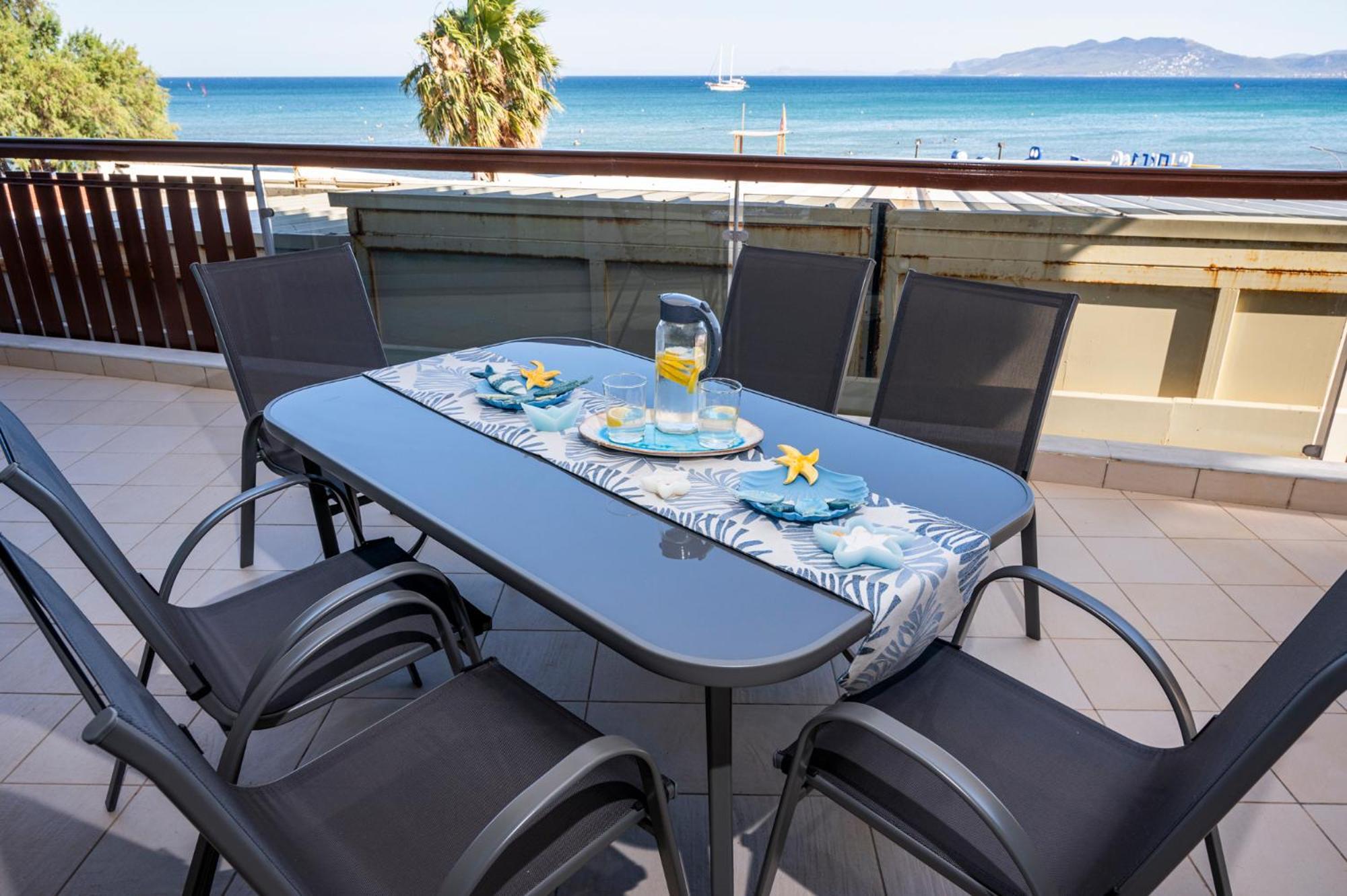 Oceanis Apartments Artémida Eksteriør bilde