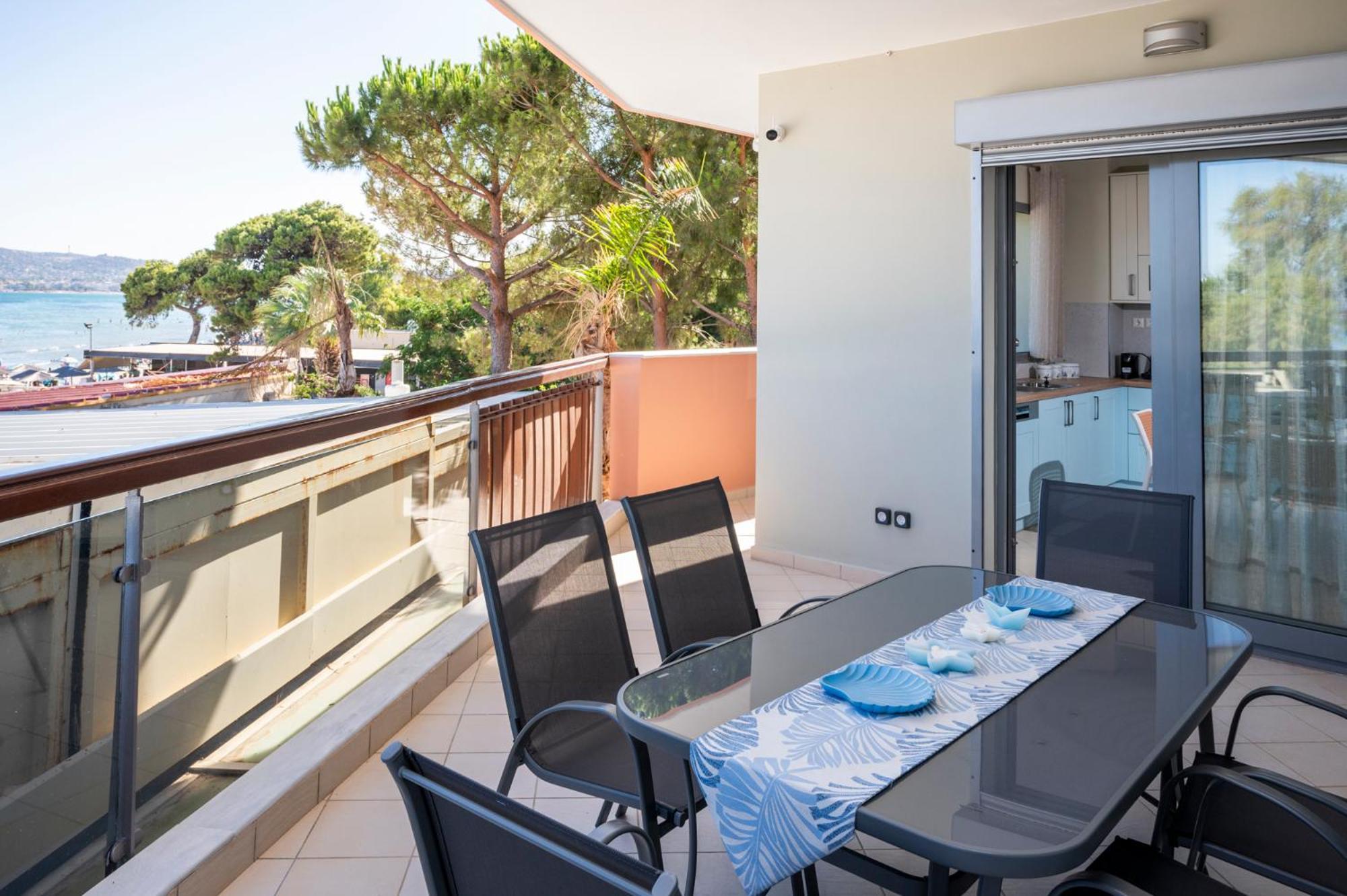 Oceanis Apartments Artémida Eksteriør bilde